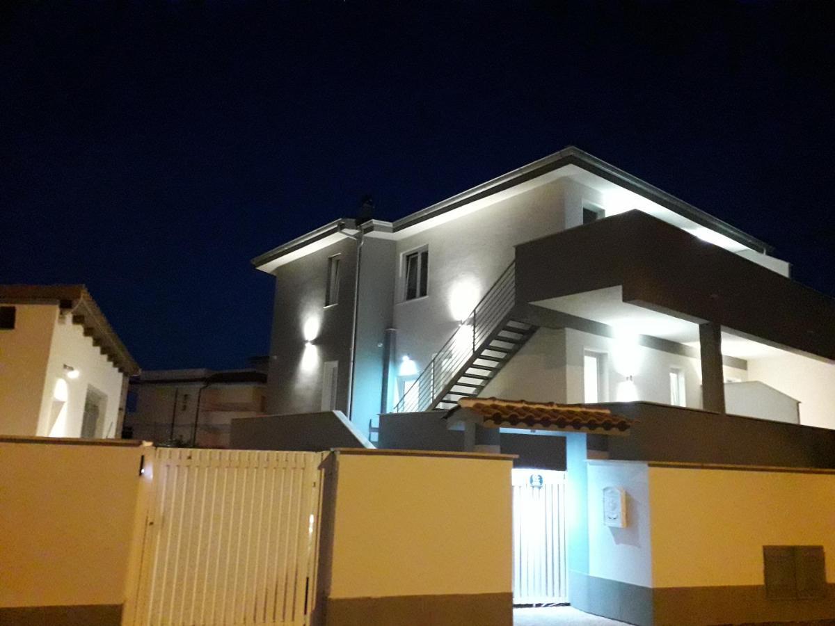 B&B Purple Italy Fiumicino Buitenkant foto